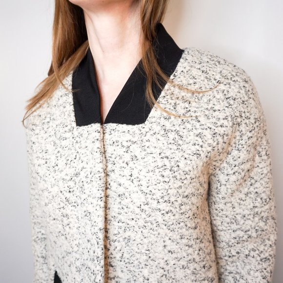 GUESS Oversized Boucle Marled  Zip-Up Jacket - Picture 6 of 7